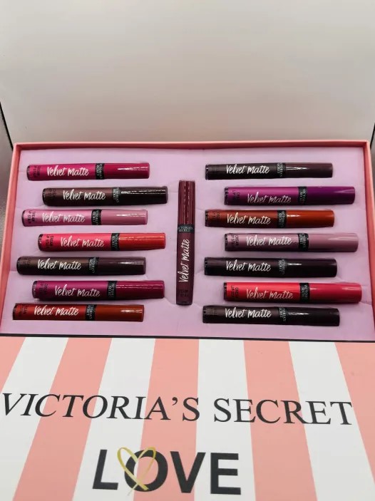 Victoria's Secret Love Velvet Matte Lipstick