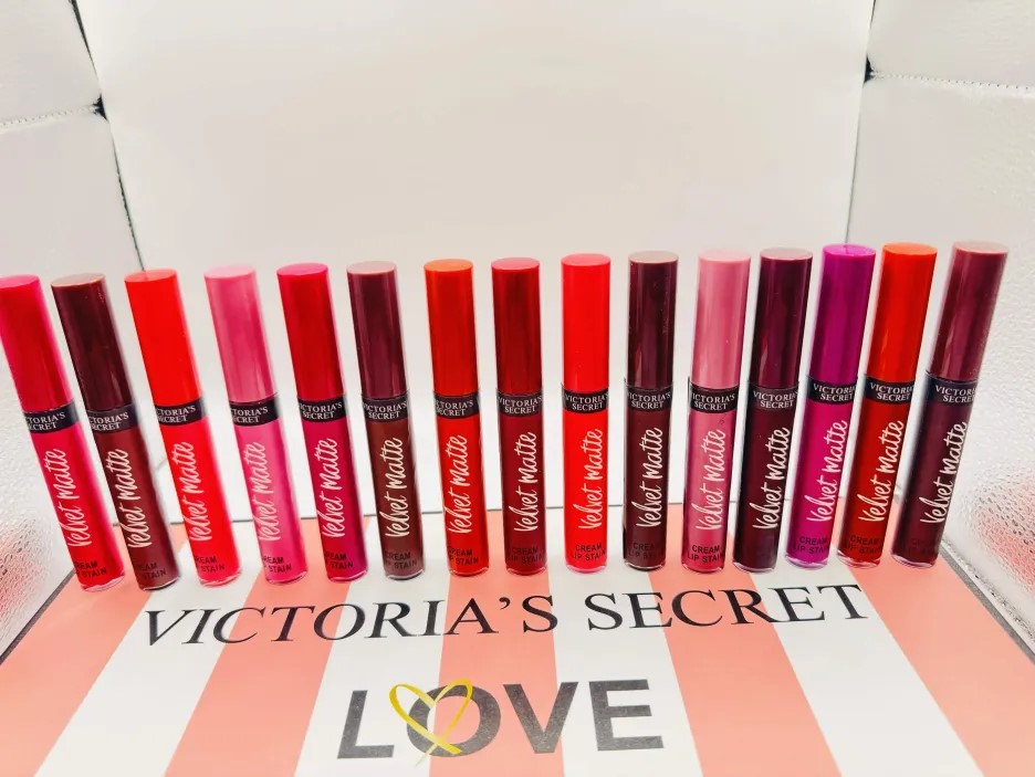 Victoria's Secret Love Velvet Matte Lipstick